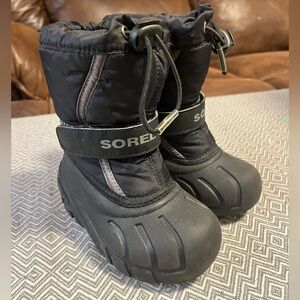 Sorel Black and Grey Winter Boots